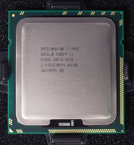 Sicht auf einen (verschlossenen) Intel-Prozessor