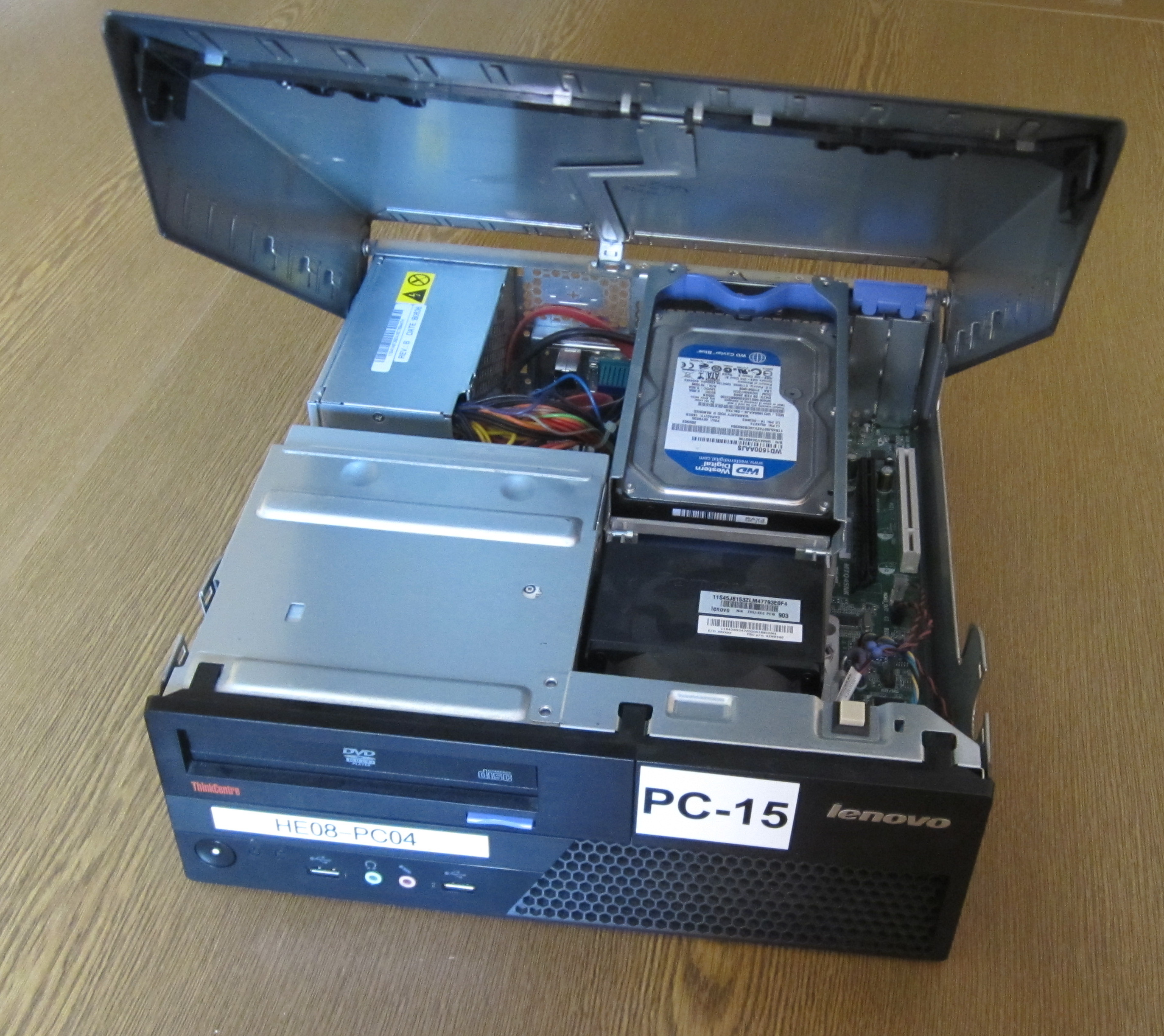 Blick ins Innere eines Computers Geöffneter PC