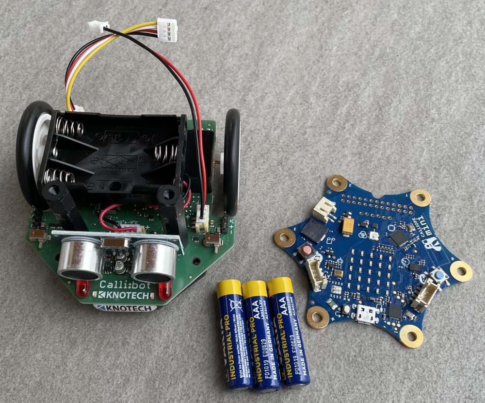Einzelteile Callibot, Calliope und Batterien getrennt