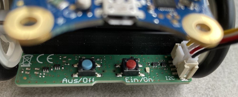 Calli:bot Schalter Schalter für Ein und Aus auf der Rückseite des Callibot